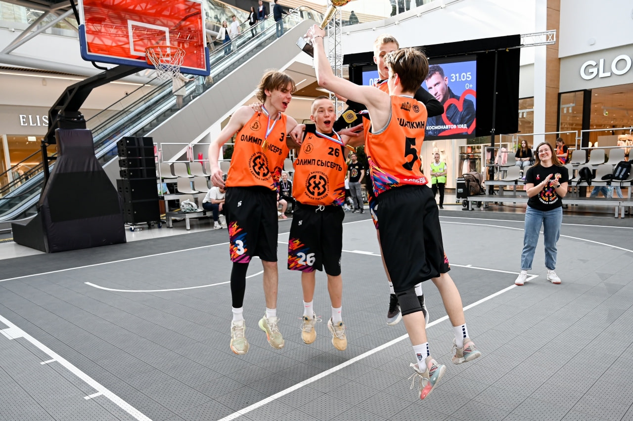 Илья Кривоногов: «Стать чемпионами России в школьной баскетбольной лиге реально» Илья Кривоногов: «Стать чемпионами России в школьной баскетбольной лиге реально»