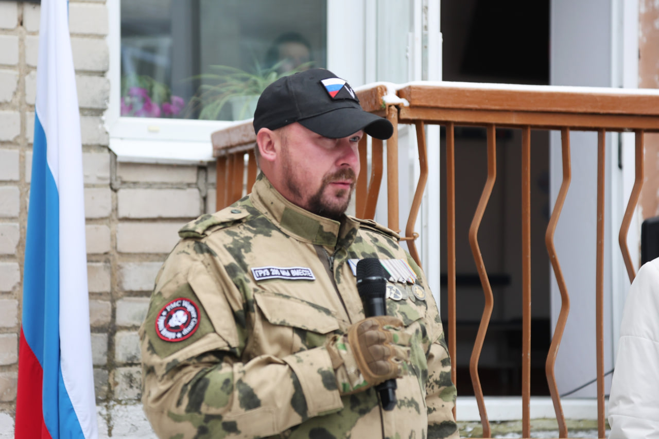 В память о герое СВО: в школе №7 с.Патруши открыта мемориальная доска В память о герое СВО: в школе №7 с.Патруши открыта мемориальная доска