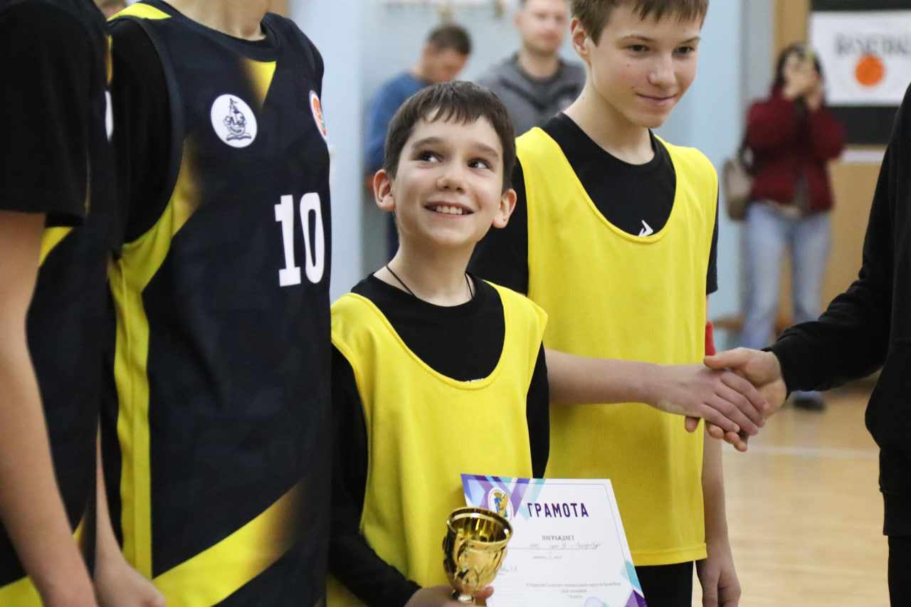 Два дня баскетбольных баталий в Сысерти Два дня баскетбольных баталий в Сысерти