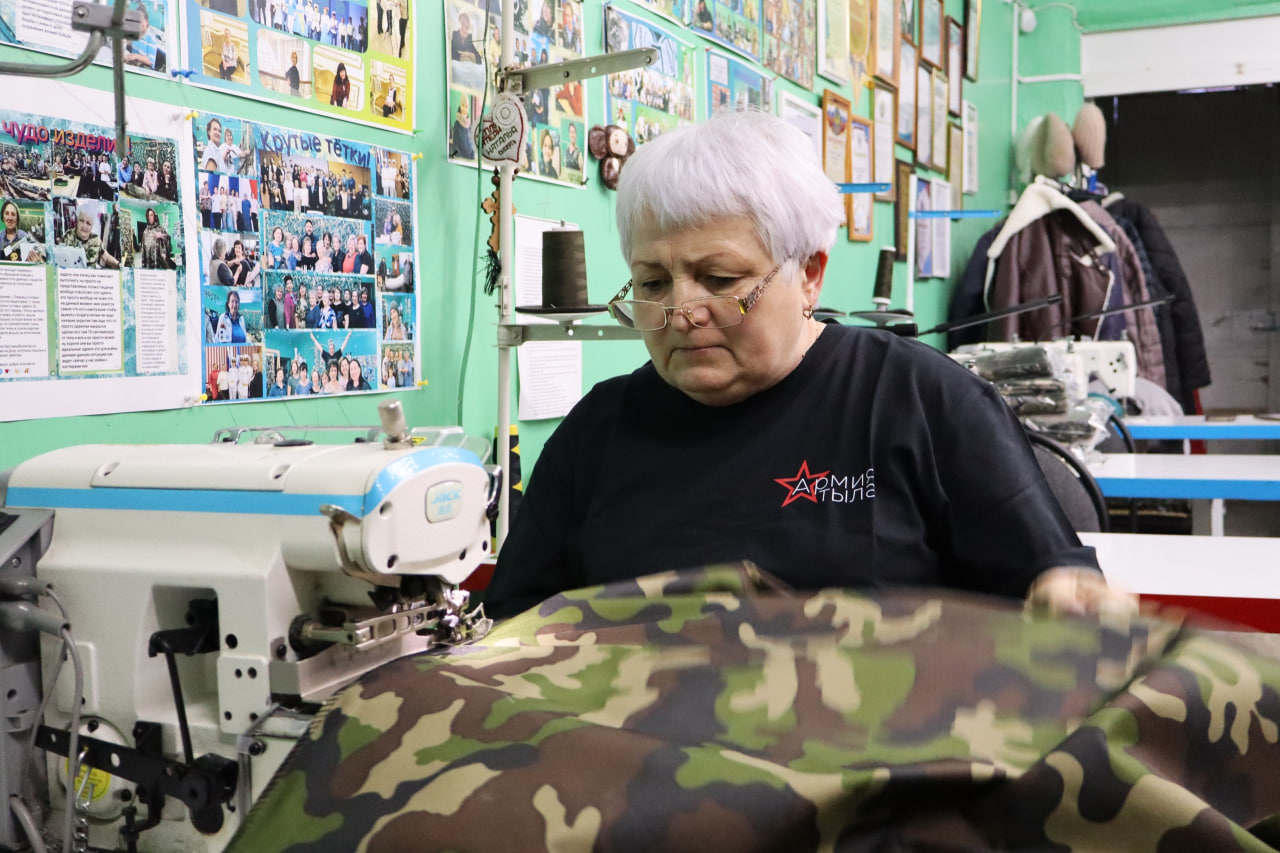 Защитники России в гостях у волонтеров «Тепла матери» Защитники России в гостях у волонтеров «Тепла матери»