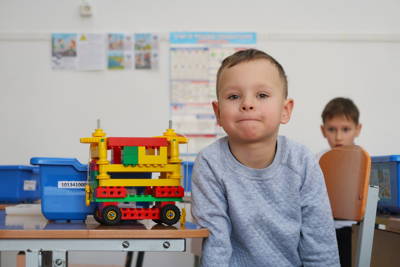 ИНЖЕНЕРЫ БУДУЩЕГО: в Сысерти прошли областные соревнования по робототехнике ИНЖЕНЕРЫ БУДУЩЕГО: в Сысерти прошли областные соревнования по робототехнике