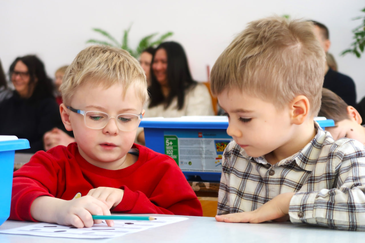 ИНЖЕНЕРЫ БУДУЩЕГО: в Сысерти прошли областные соревнования по робототехнике ИНЖЕНЕРЫ БУДУЩЕГО: в Сысерти прошли областные соревнования по робототехнике