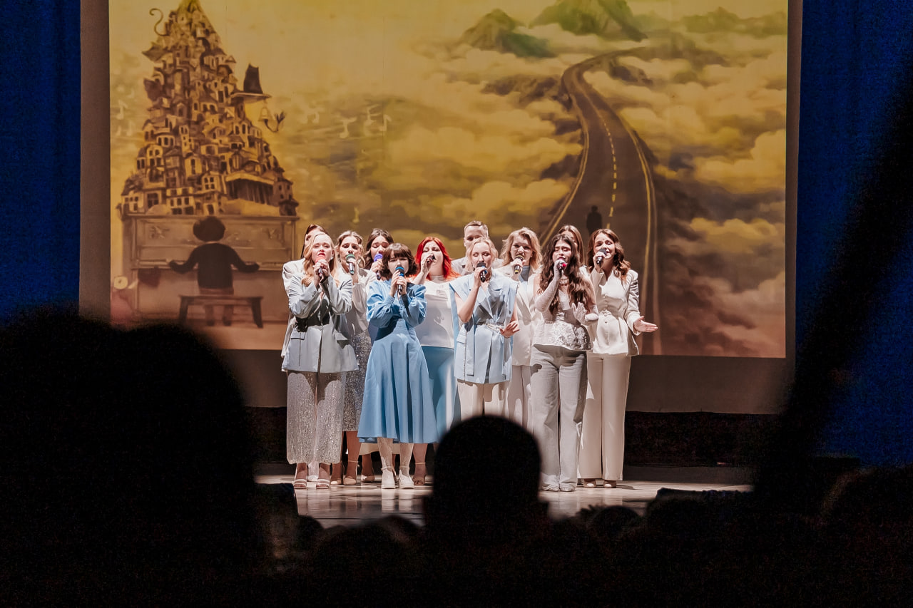 «Народному» театру песни «Овация» - 25 лет! «Народному» театру песни «Овация» - 25 лет!